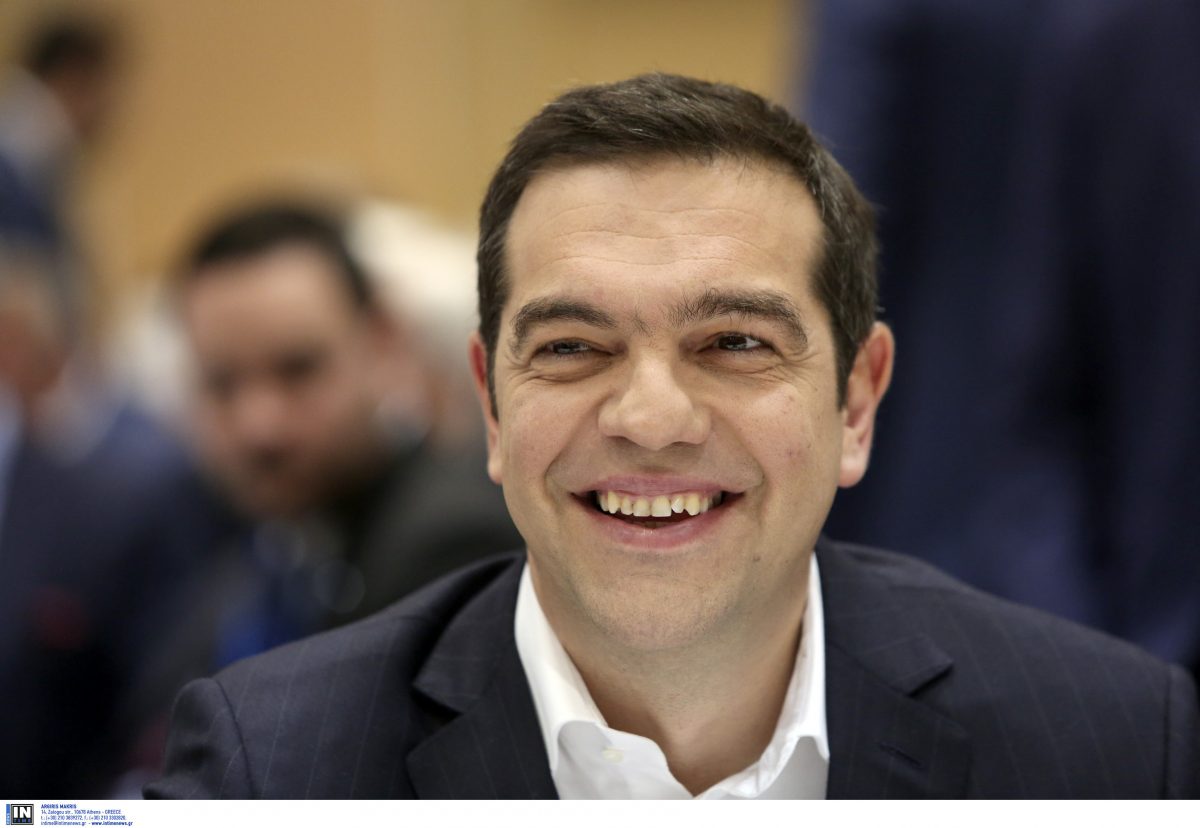 Politico: «Με τη Συμφωνία των Πρεσπών ο Τσίπρας ξεπλήρωσε το τρίτο μνημόνιο»