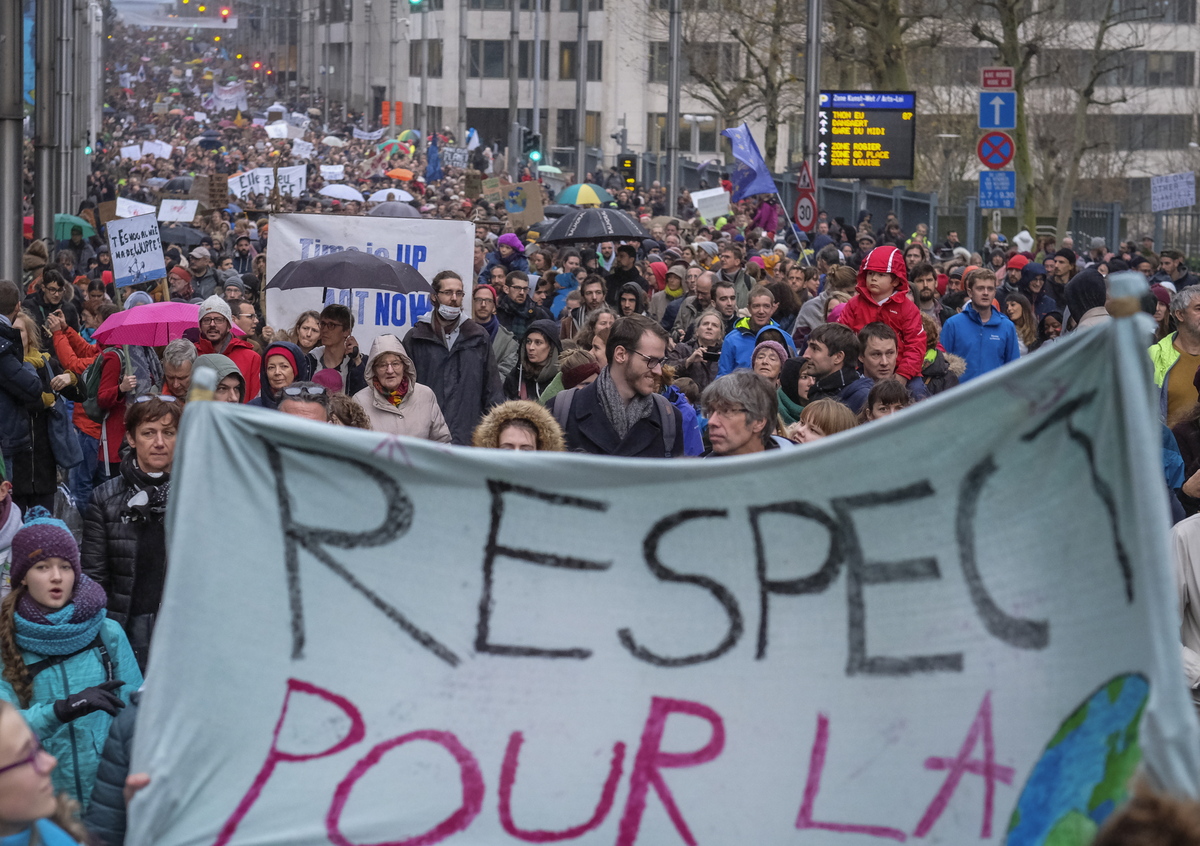Βέλγιο: 70.000 άνθρωποι διαδήλωσαν για την προστασία του περιβάλλοντος