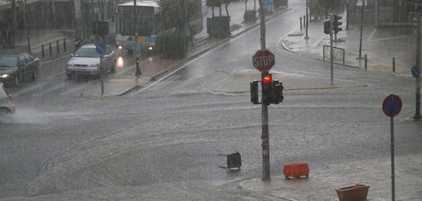 Το Αστεροσκοπείο Αθηνών προειδοποιεί: «Έρχονται πλημμύρες – Θα πέσει πολύ νερό τις επόμενες ημέρες»