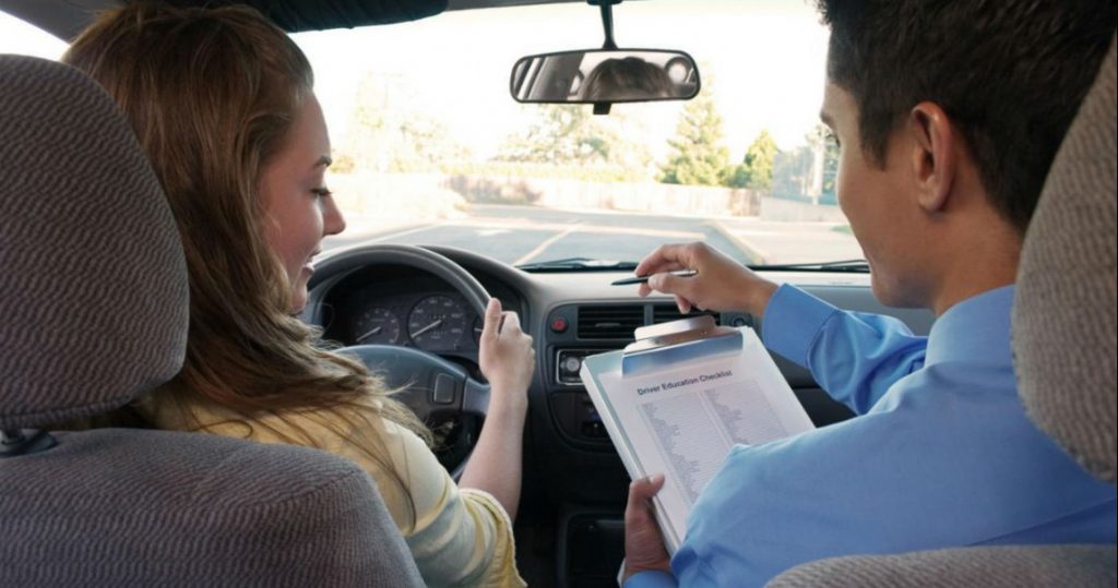 Τέλος στο αδιέξοδο με τα διπλώματα οδήγησης – Κατατέθηκε το σχέδιο νόμου για τις εξετάσεις – 80 χιλ περιμένουν στην ουρά