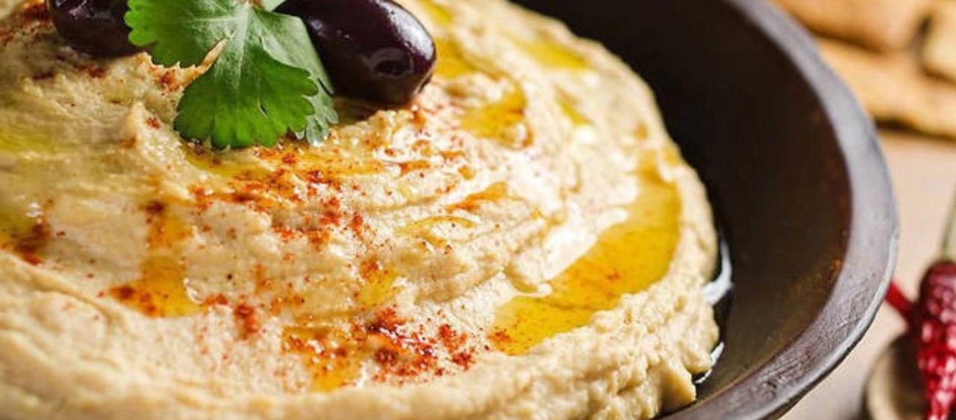 Ο Έλληνας επιχειρηματίας που διαπρέπει στην Ισπανία – Έμαθε τους Ισπανούς τι εστί χούμους