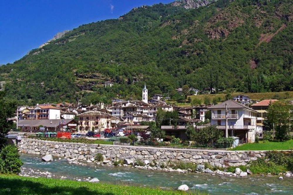 Ιταλικά χωριά θέλουν νέους κατοίκους: Σπίτια πωλούνται με… ένα ευρώ – Μπόνους για απόκτηση παιδιών