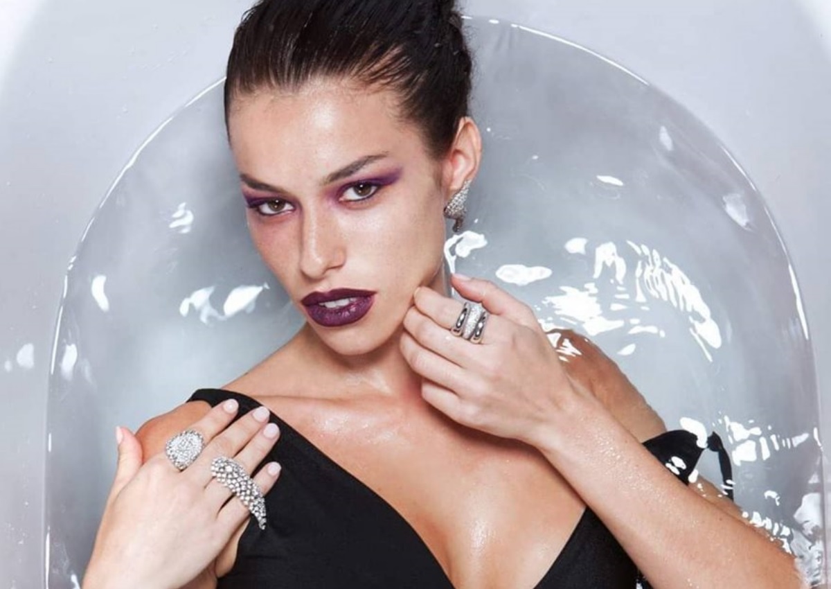 Η Ε.Στεριανού για τα προσβλητικά σχόλια που δέχτηκε: «Με παρουσίασαν σαν β@ζ@τα ενώ ήμουν με το αγόρι μου» (βίντεο)