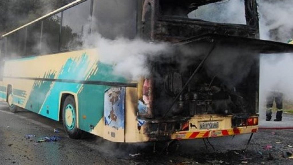 Κοζάνη: Λεωφορείο «λαμπάδιασε» εν κινήσει (βίντεο)