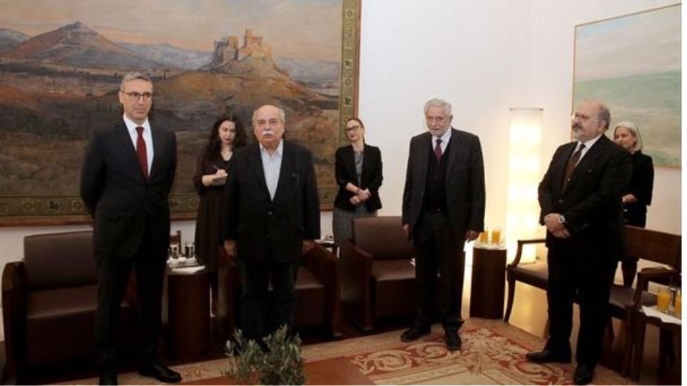 Ο Πρόεδρος της Βουλής συζήτησε με τον νέο Τούρκο πρέσβη
