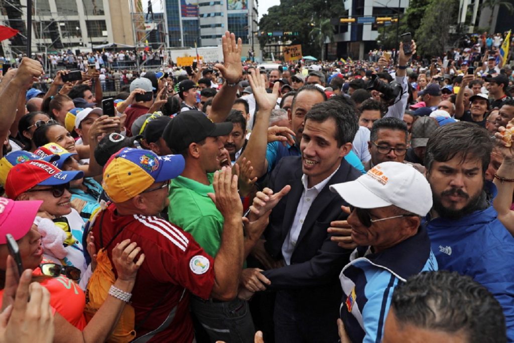 Βενεζουέλα: Εν ενεργεία στρατηγός της Αεροπορίας καλεί ανοιχτά σε αποστασία (βίντεο)