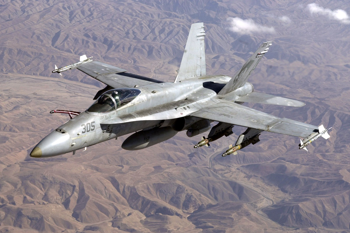 F/A-18C: Η τελευταία πτήση του θρυλικού μαχητικού για το αμερικανικό Ναυτικό