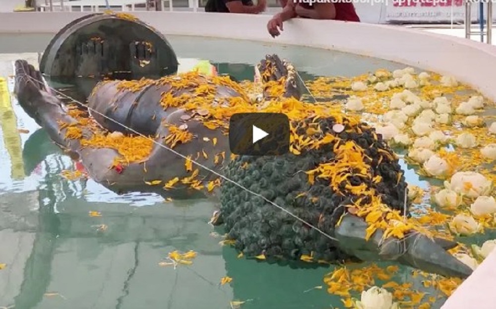 Ταϊλάνδη: Άγαλμα του Βούδα επιπλέει στο νερό – Για θαύμα μιλούν οι ντόπιοι (βίντεο)