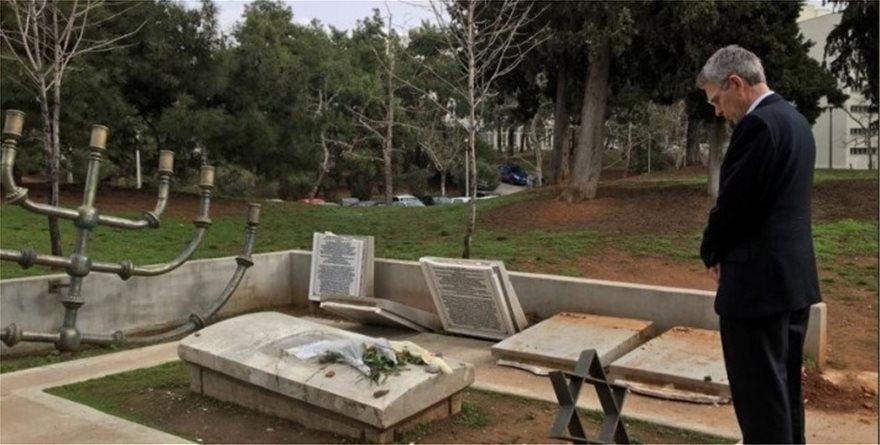 Τζέφρι Πάιατ: Στο εβραϊκό νεκροταφείο στη Θεσσαλονίκη ο Αμερικανός πρεσβευτής