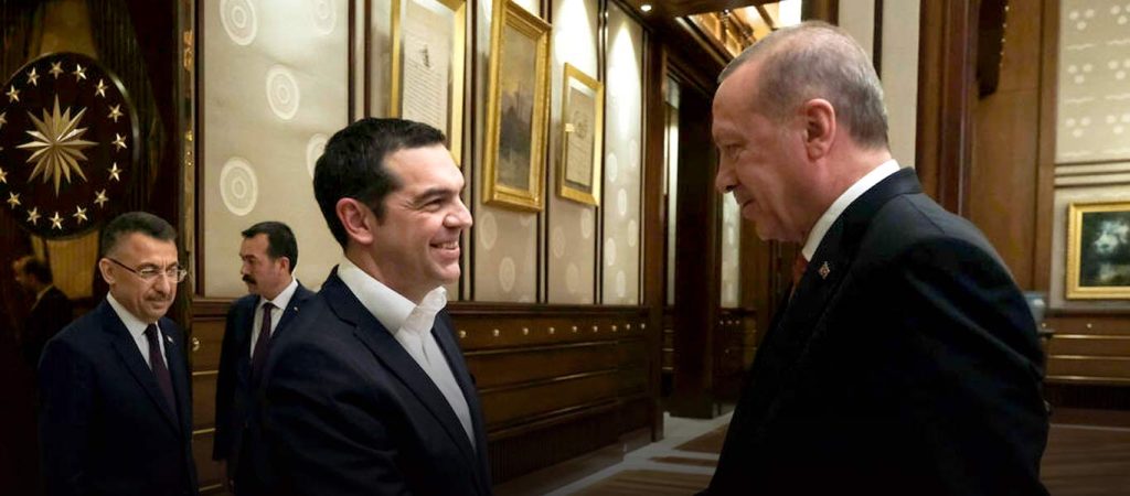 Α.Τσίπρας: Τρεις φορές έσκυψε το κεφάλι στον Ρ.Τ.Ερντογάν! (βίντεο)