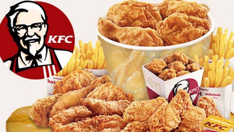 Στο εσωτερικό μιας φάρμας με κοτόπουλα των KFC – Πώς εκτρέφονται 23 εκατομμύρια κότες [βίντεο]