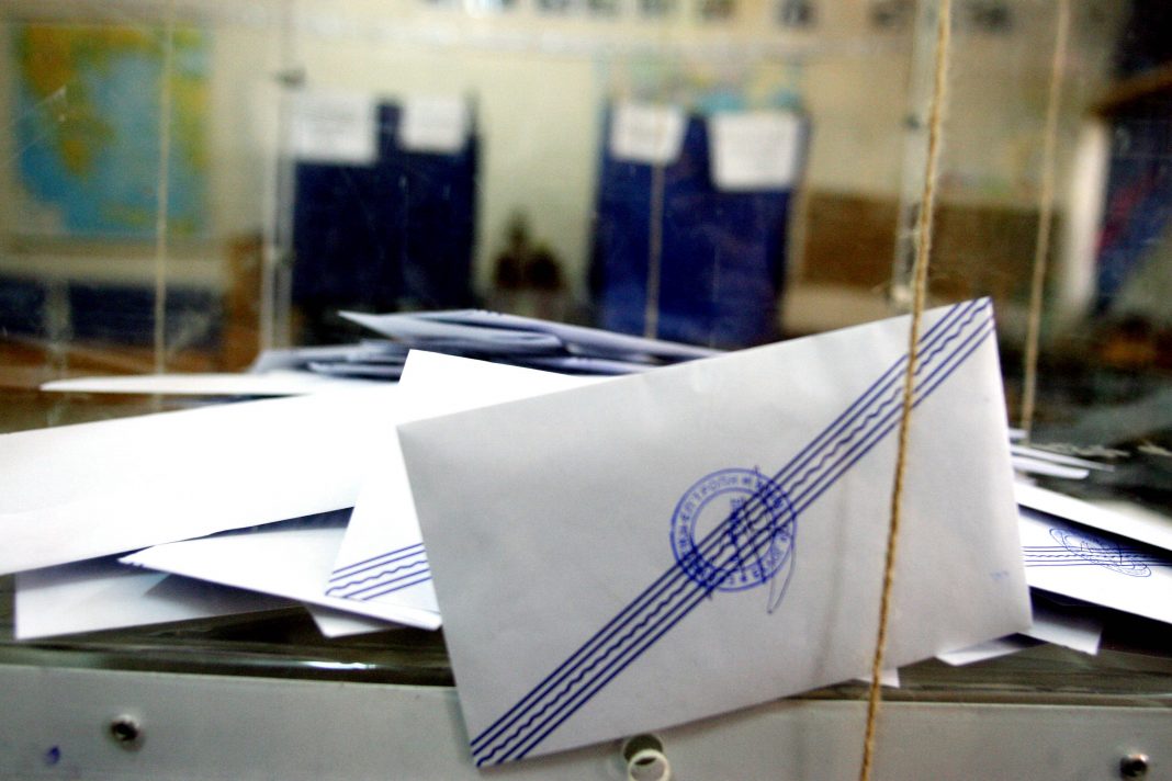 Συντριβή του ΣΥΡΙΖΑ στις δημοτικές εκλογές – Τί δείχνουν οι πρώτες δημοσκοπήσεις σε Αθήνα, Πειραιά και Θεσσαλονίκη