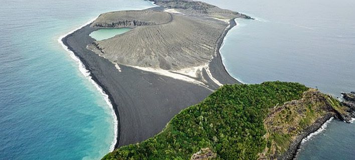 Το μυστήριο με το νησί που αναδύθηκε το 2015: Η θάλασσα «έβραζε» και το ηφαίστειο που «βογγούσε» [βίντεο]