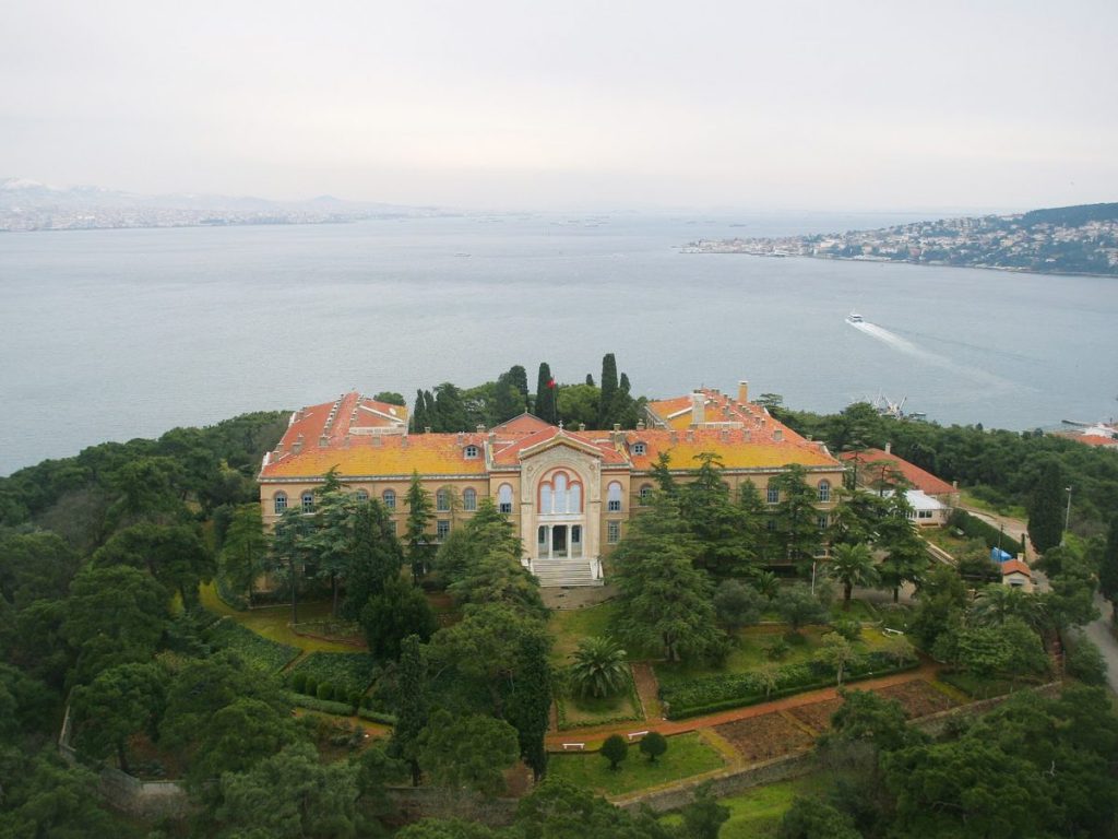 Θεολογική Σχολή Χάλκης: Ολόκληρη η ιστορία της σε ένα βίντεο λίγων λεπτών