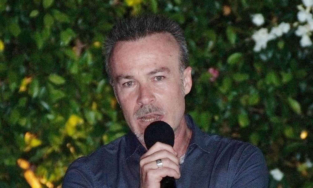 Μπογιόπουλος εναντίον Αρκά: «Η κατρακύλα του στον πάτο έχει ολοκληρωθεί εδώ και καιρό, τώρα ξύνει» (φωτό)