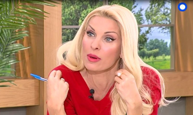 Ελ.Mενεγάκη: Οι ατάκες «καρφιά» που ξεστόμισε on air σε συνεργάτη της (βίντεο)