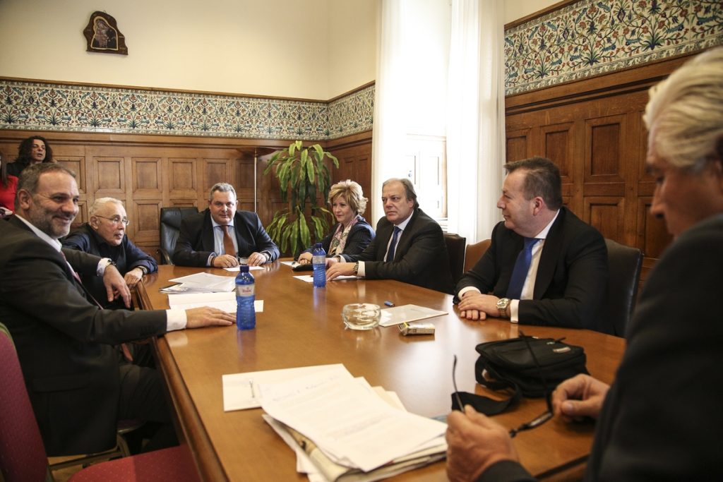 Ενα βήμα πριν την διάλυση οι ΑΝΕΛ – Αρνητική η εισήγηση του Επιστημονικού Συμβουλίου της Βουλής