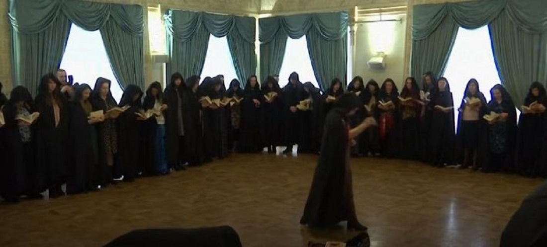 Ρωσία: Σύναξη… μαγισσών για το καλό του Πούτιν – «Ξόρκισαν» τους εχθρούς της χώρας (βίντεο)