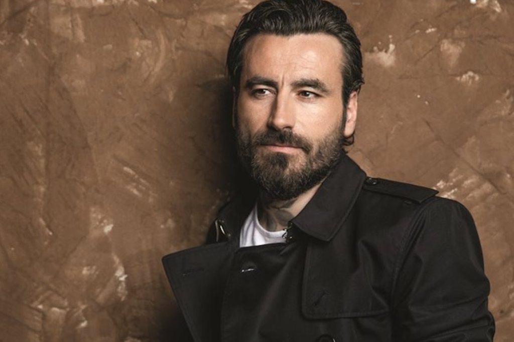 Γιώργος Μαυρίδης: Το απίθανο περιστατικό με τον πελάτη που ήθελε τατουάζ στο… επίμαχο σημείο (βίντεο)