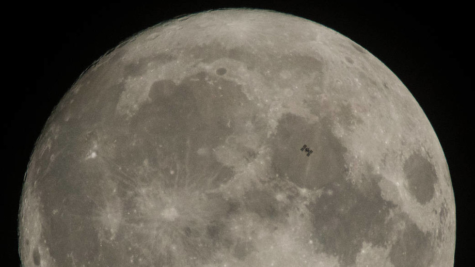 NASA: Το 2020 θα επιστρέψουμε στη Σελήνη και αυτή τη φορά θα μείνουμε!