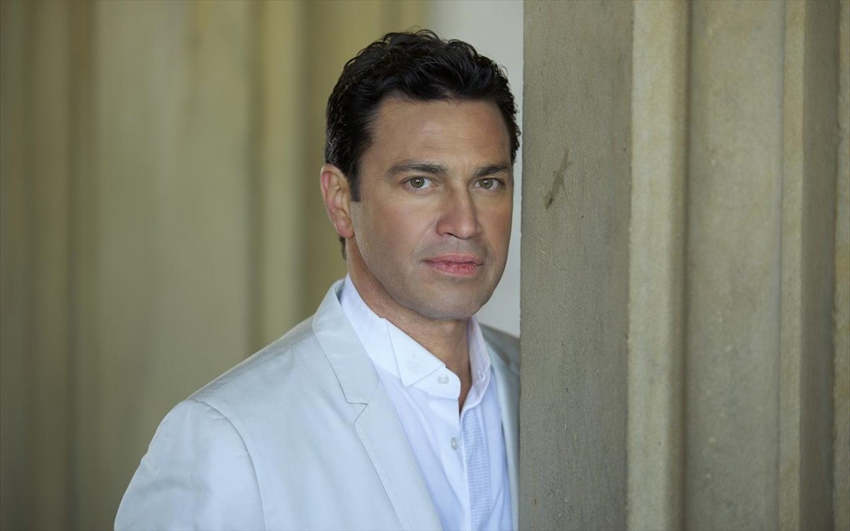 Μ. Φραγκούλης: Με ποια δημοφιλή τραγουδίστρια είναι ξαδέρφια;