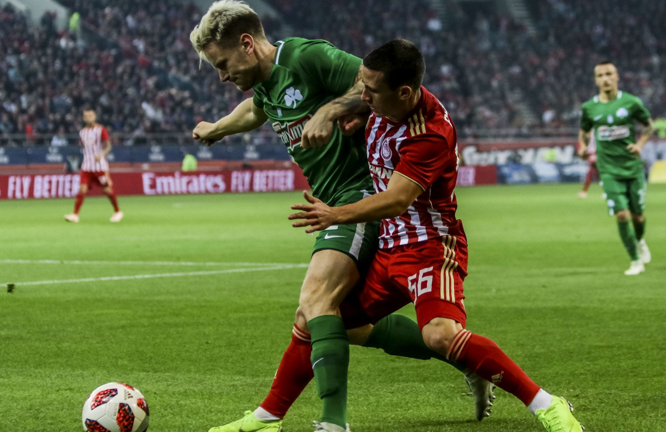 Μαρτυρά η ομάδα που υποστηρίζεις τις επιδόσεις σου στο κρεβάτι;