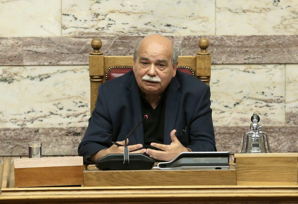 Για πρώτη φορά ο πρόεδρος της Βουλής Ν.Βούτσης δεν απέκλεισε πρόωρες εθνικές εκλογές τον Μάϊο