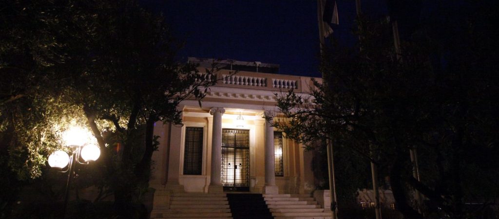 Καταρχήν σύγκλιση απόψεων κυβέρνησης-τραπεζιτών για τα «κόκκινα δάνεια»