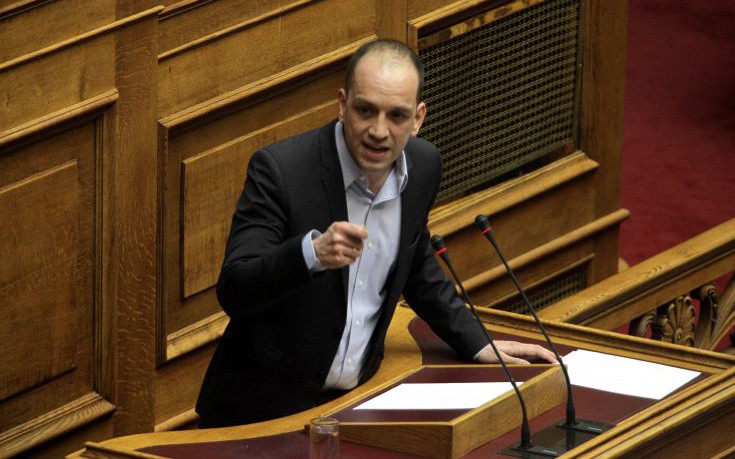 Βουλευτής του ΣΥΡΙΖΑ βάφτισε διαμαρτυρόμενους για το ξεπούλημα της Μακεδονίας «ακροδεξιούς φασίστες»