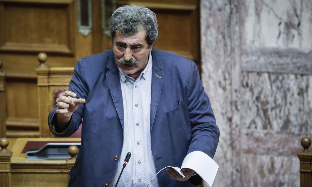 «Απασφάλισε» ο Π.Πολάκης με νέο ποστάρισμα : «…και πούστε… σας έχω» (φώτο)