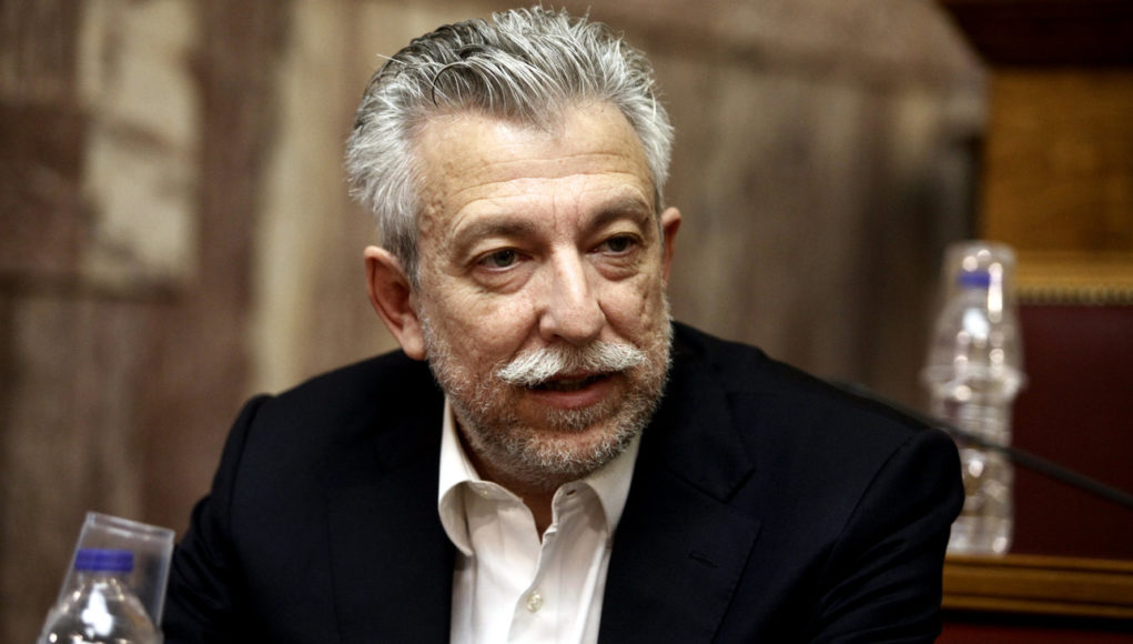 «Βόμβες» Σ.Κοντονή: Αδειάζει το Μαξίμου για το Σύνταγμα – Συντάσσεται με ΝΔ στην αναθεώρηση