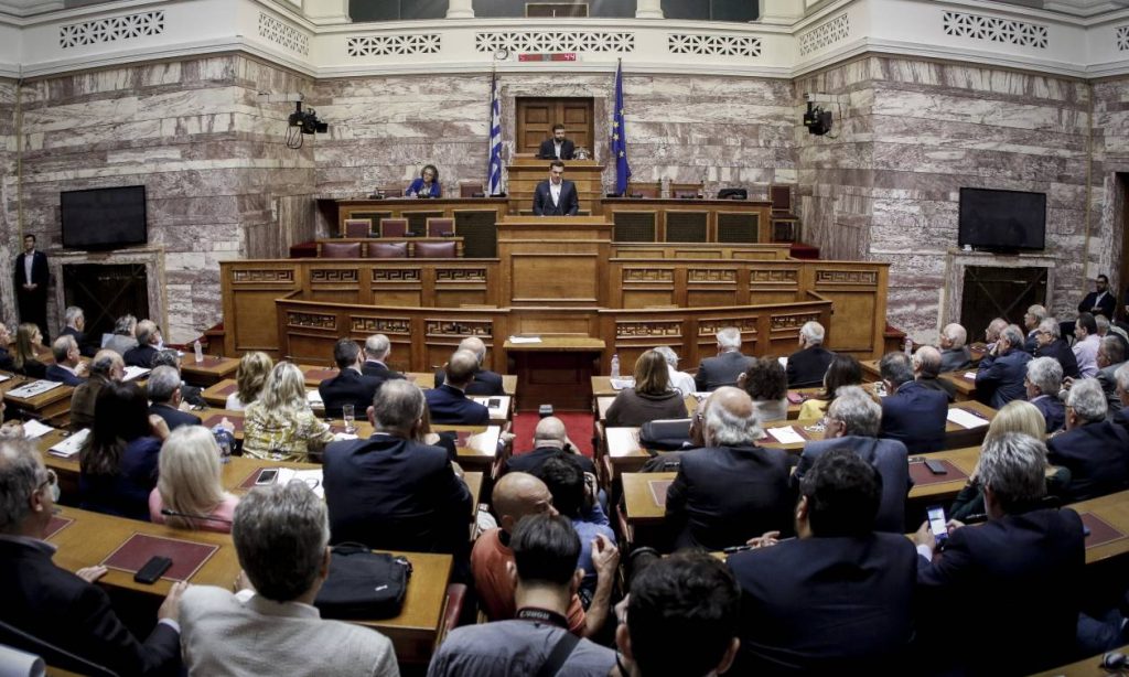 Συνταγματική αναθεώρηση: Φόβοι στον ΣΥΡΙΖΑ ότι θα χαθεί η δυνατότητα πρόκλησης εκλογών λόγω ΠτΔ