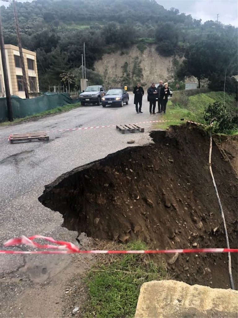 Κακοκαιρία «Χιόνη»: Τα Χανιά ζητούν να κηρυχθεί ο νομός σε κατάσταση έκτακτης ανάγκης (βίντεο, φωτό)