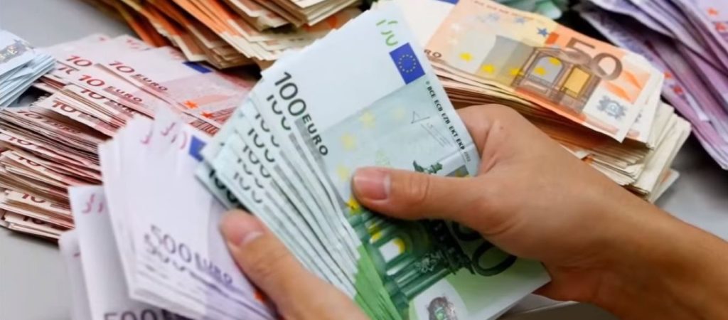 Ξεκινάει ο «πονοκέφαλος« για τους φορολογούμενους- Πότε ανοίγει το TAXIS για τις φορολογικές δηλώσεις