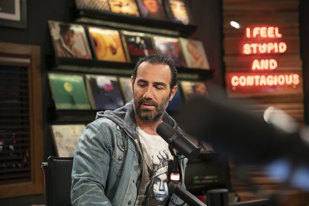 Σπάνε τα ταμπού: 10 γνωστοί Έλληνες που τόλμησαν να κάνουν μπότοξ