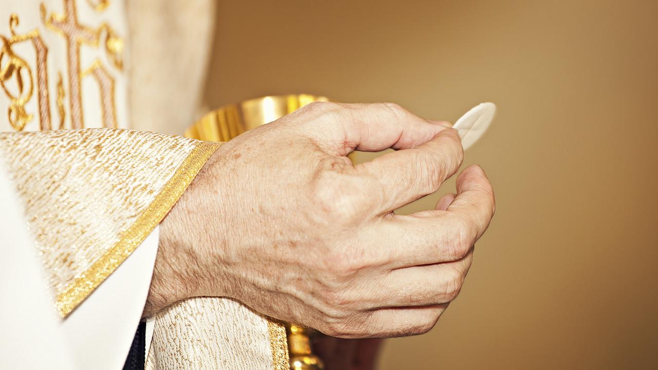 Τι θεραπεύει η Θεία Κοινωνία;