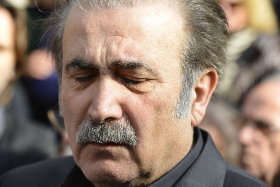 Δύσκολες ώρες για τον Λάκη Λαζόπουλου: «Η μάχη της Τασούλας με το θεριό, τον καρκίνο είναι δύσκολη και δεν μπορώ μόνος»