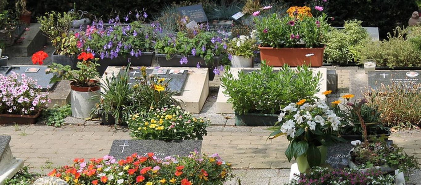 «ΕΝΦΙΑ» ακόμα και στους τάφους – Χρέος εκατοντάδων ευρώ