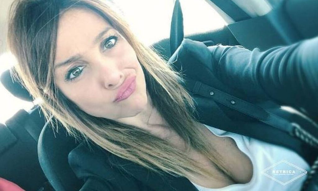 Στην «αντεπίθεση» η μητέρα του Ζανιόλο για την «κατσάδα» από τον γιο της για τις αισθησιακές πόζες (φώτο)