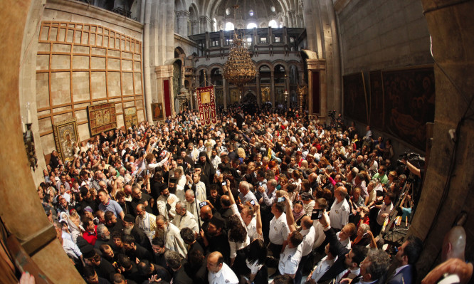 Θαύμα στον Πανάγιο Τάφο: Το χειρουργείο των αγγέλων