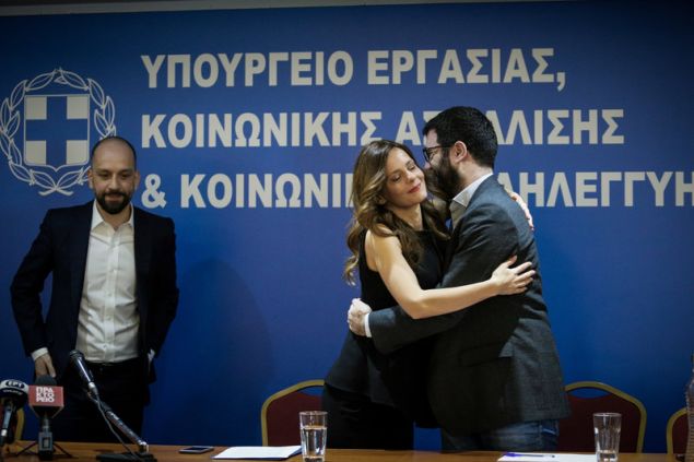 Ο Κ.Μπάρκας στη θέση του Ν.Ηλιόπουλου στο υπουργείο Εργασίας (φωτο)