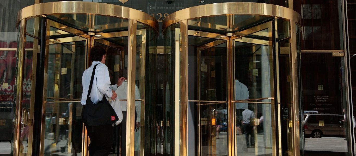 Έπεσε βαρύς ο πέλεκυς στην UBS – Πρόστιμο ύψους 4,5 δισ. ευρώ!