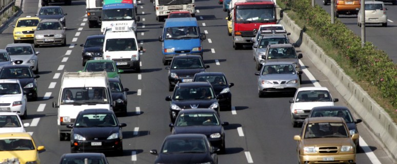 Ψηφίστηκε το νομοσχέδιο για το νέο σύστημα αδειών οδήγησης – Τι προβλέπει