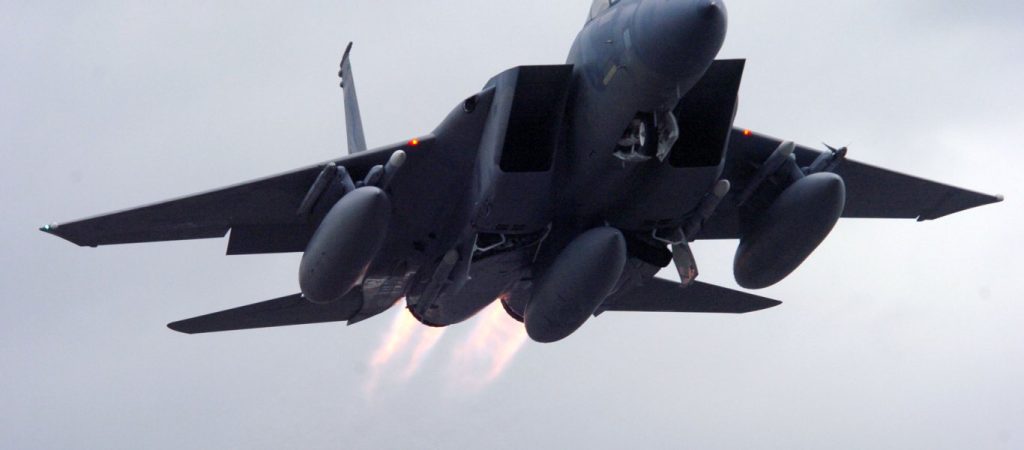 Η μοναδική ιστορία του Αμερικανού πιλότου F-15 που… εκτινάχθηκε εν ώρα υπερηχητικής πτήσης! (βίντεο)