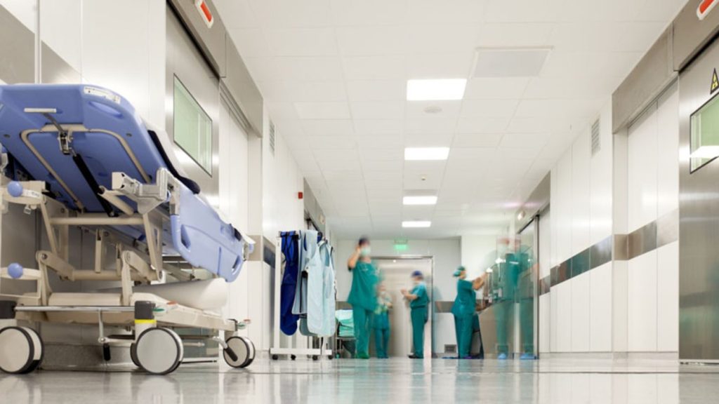 Υπουργείο Υγείας: Αίτημα σε ιδιωτικές κλινικές για διάθεση κρεβατιών ΜΕΘ