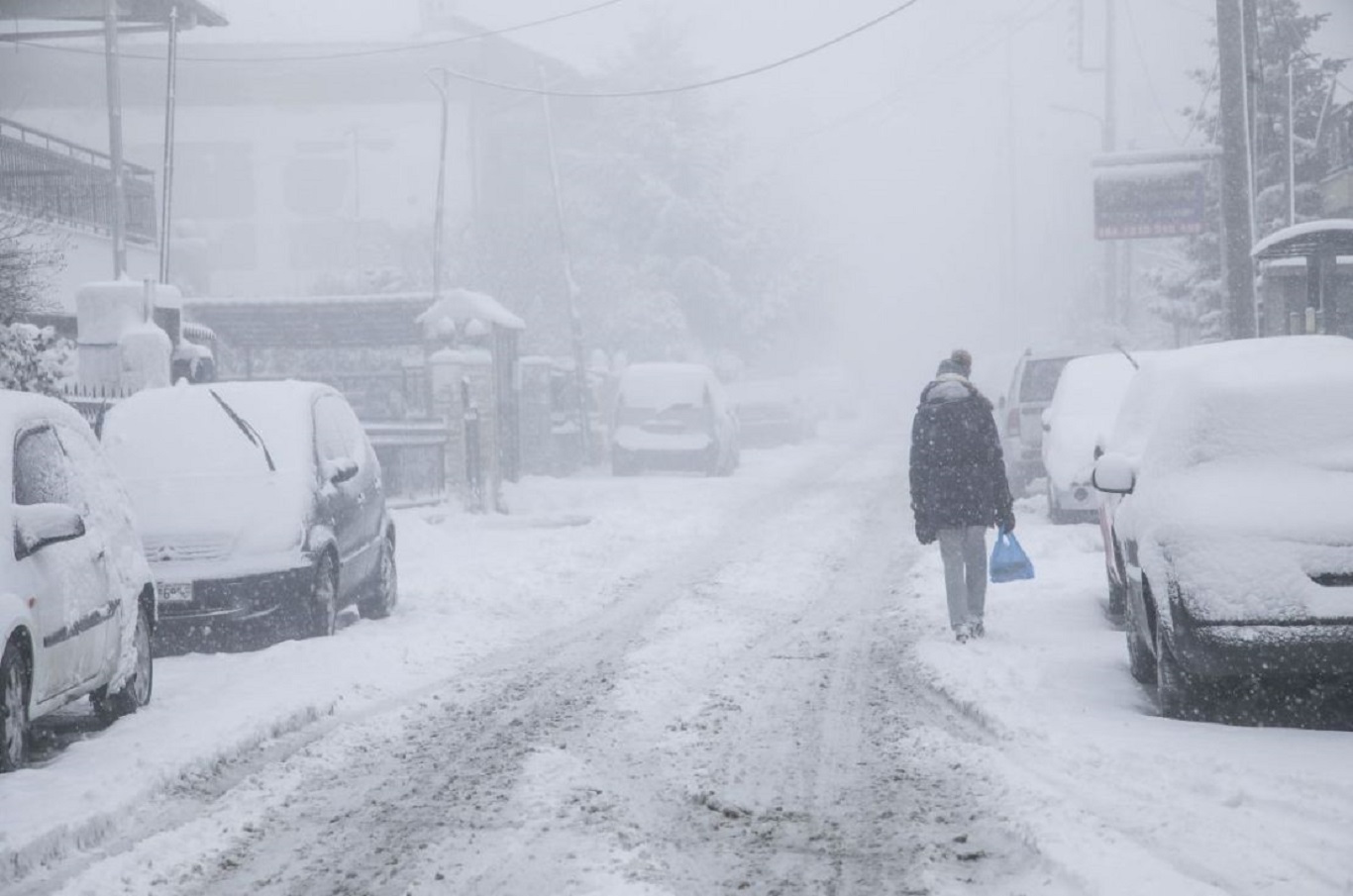 Από το Σάββατο «Σιβηρία»: «Θα είναι η μεγαλύτερη χιονόπτωση… ever – Μην πάτε πουθενά – Χιόνια μέχρι την θάλασσα»