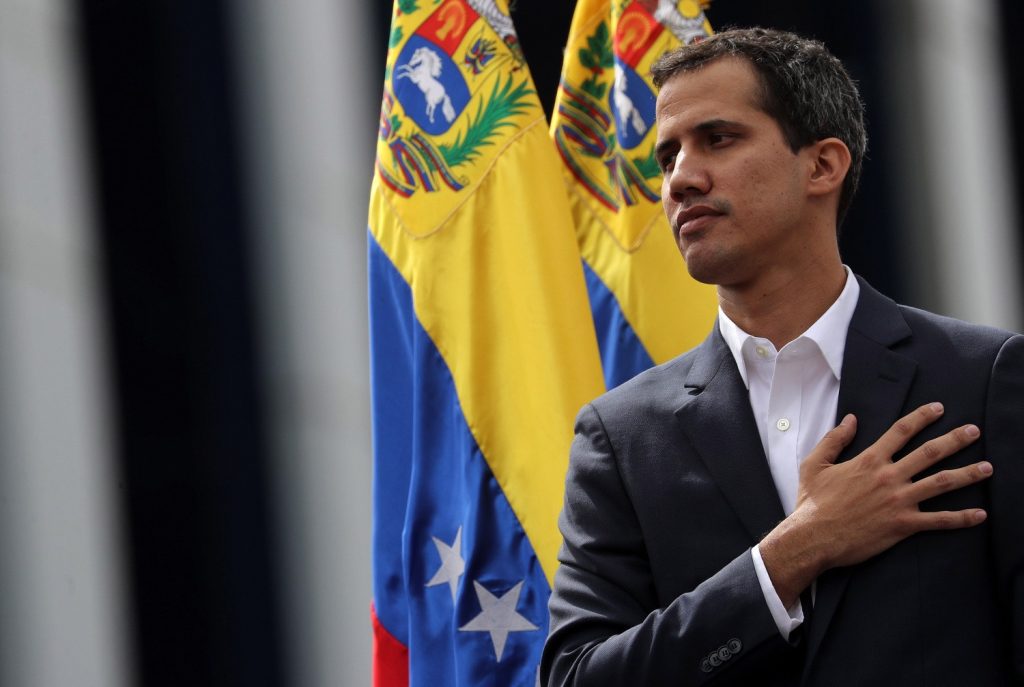 Στα σύνορα της Βενεζουέλας με την Κολομβία σήμερα ο Χουάν Γκουαϊδό- Θα παραλάβει την ανθρωπιστική βοήθεια