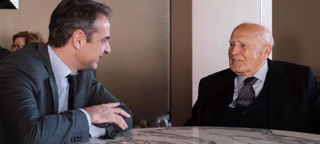 Συνάντηση Μητσοτάκη – Παπούλια με φόντο τις τρέχουσες πολιτικές εξελίξεις