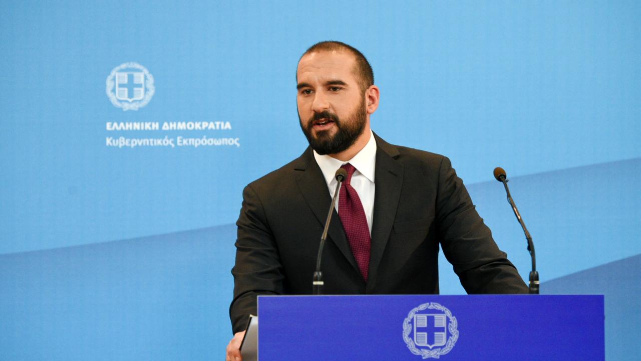 Άγριο γιουχάϊσμα στον Δ.Τζανακόπουλο και μετά την ομιλία του στην Κατερίνη (βίντεο)