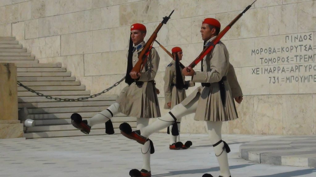 Σοκ στην Προεδρική Φρουρά: Πέθανε Εύζωνας 24 ετών – Ερευνώνται τα αίτια